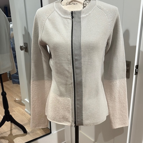 Narciso Rodriguez Cream Knit Zip Sweater size 44 - Picture 1 of 9